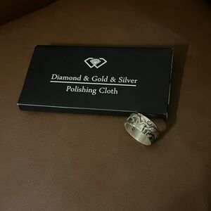 Silver Ring with Polishing Cloth